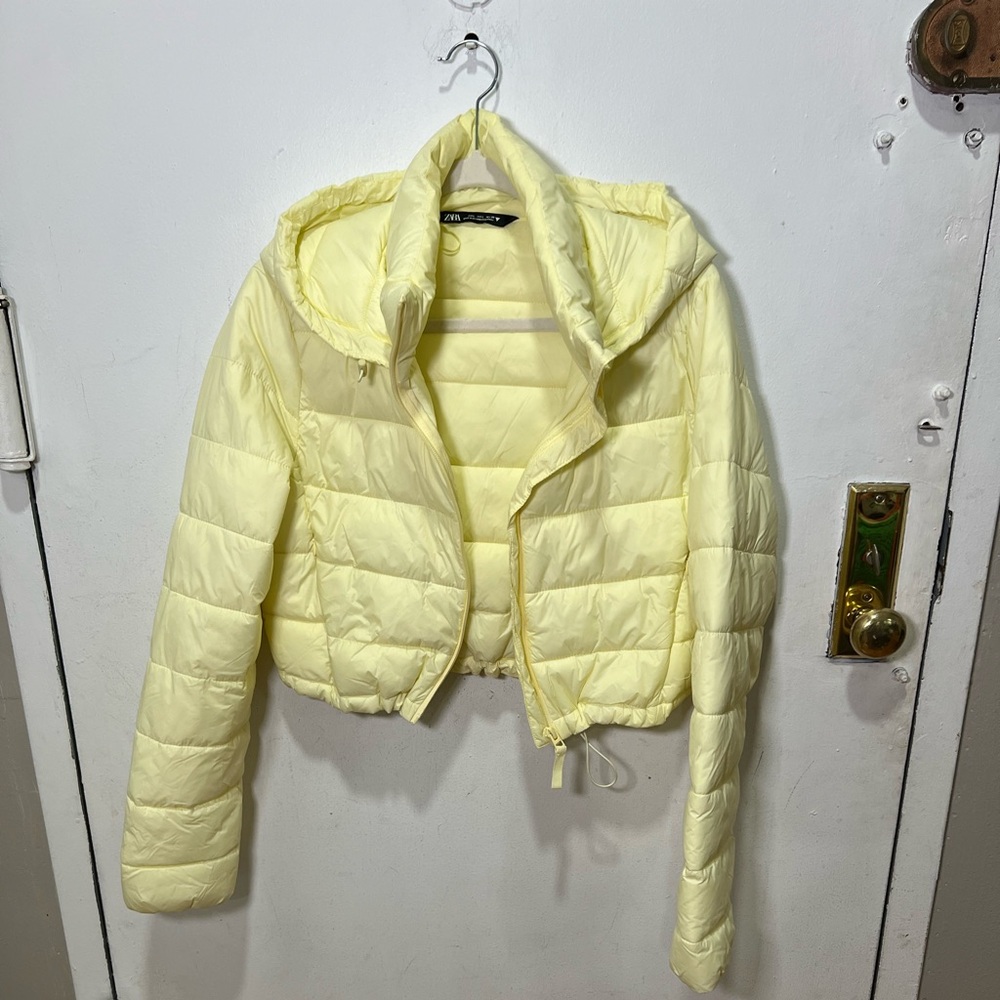 Cropped puffer jacket